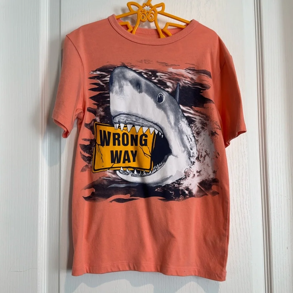 The children’s place shark tee